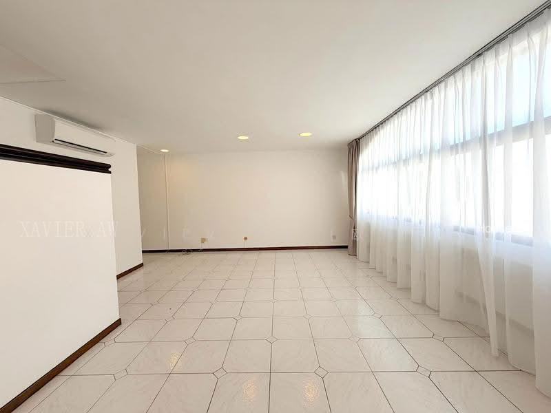 Siglap Centre, S$ 4,700 /mo, 1,290 sqft, Condos - Apartment
