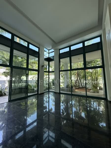 Kew crescent, S$ 10,000 (最低价格) /月, 4,500 sqft, 有地 - Semi-Detached House