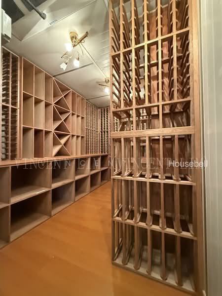 Kew crescent, S$ 10,000 (最低价格) /月, 4,500 sqft, 有地 - Semi-Detached House