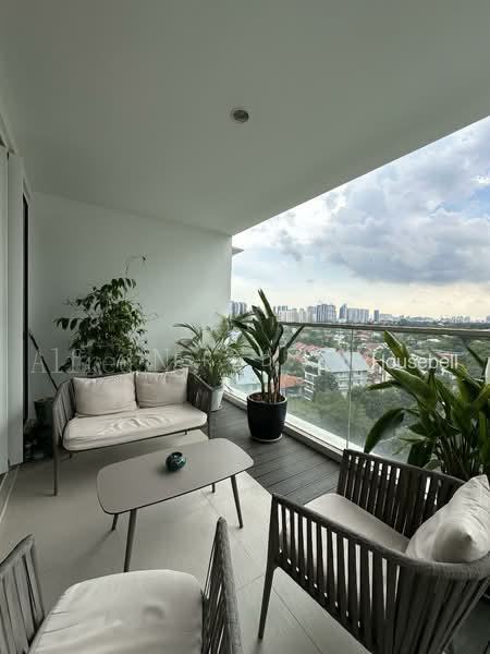 Nathan Suites
