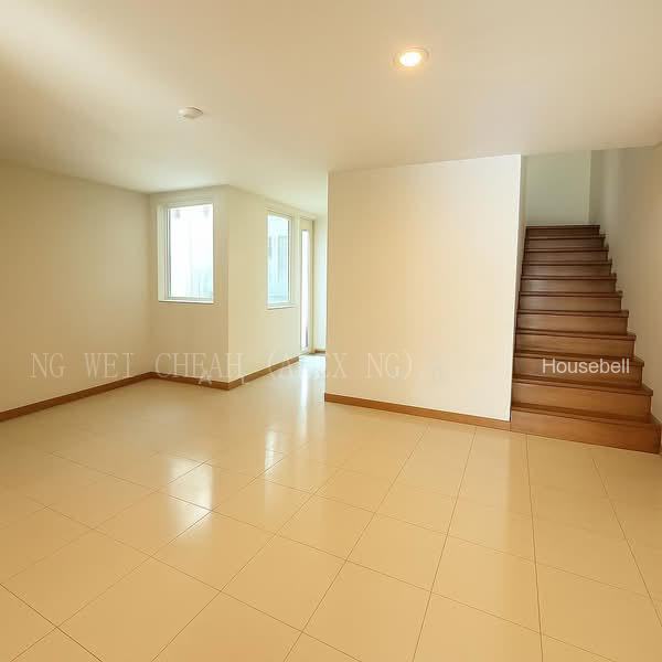 3sty + Basement, Elevated Semi D, Convenient, Air Well, Good Layout, Good Air Flow, Good Price, S$ 3,750,000 (Negotiable), 4,500 sqft, Landed - Semi-Detached House