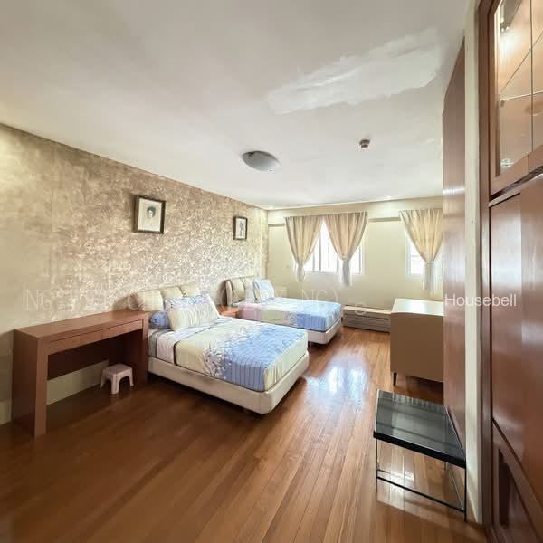 3sty + Basement, Elevated Semi D, Convenient, Air Well, Good Layout, Good Air Flow, Good Price, S$ 3,750,000 (Negotiable), 4,500 sqft, Landed - Semi-Detached House