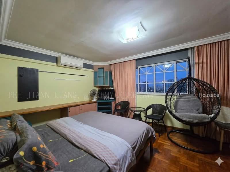 336 Jurong East Avenue 1, S$ 850,000, 1,603 sqft, 组屋 - Executive Maisonette
