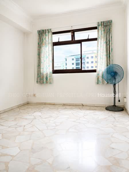 895B Woodlands Drive 50, S$ 800 /mo, 150 sqft, HDB - 5 A