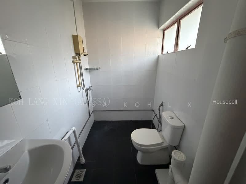 512 Bukit Batok Street 52, S$ 775,000, 1,572 sqft, 组屋 - Executive Maisonette