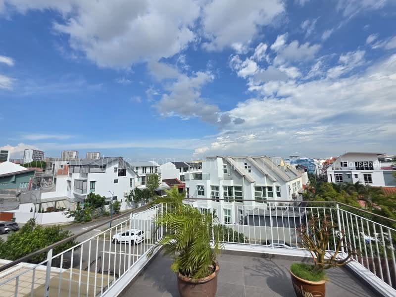 2.5 LEVEL SEMI-D, TAVISTOCK AVENUE! MRT! BUILT 2010! GOOD VALUE!, S$ 6,580,000 (可协商价格), 3,000 sqft, 有地 - Semi-Detached House