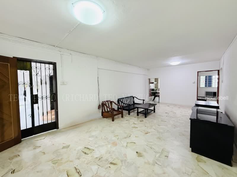 269 Tampines Street 21