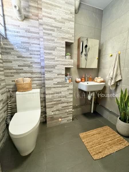 553 Ang Mo Kio Avenue 10, S$ 750,000, 1,280 sqft, HDB - 5 I