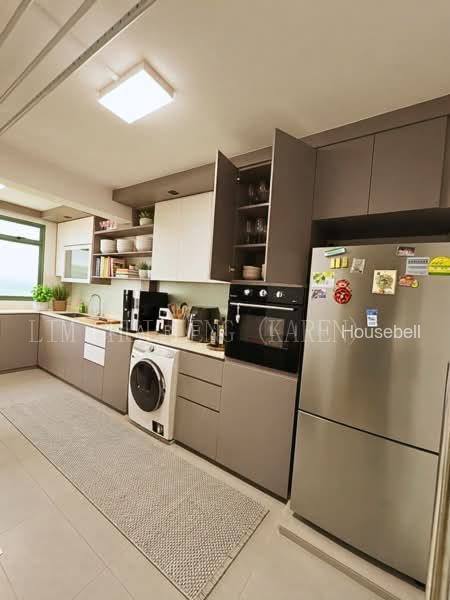 553 Ang Mo Kio Avenue 10, S$ 750,000, 1,280 sqft, HDB - 5 I