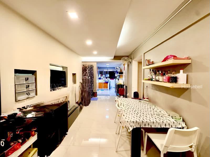 121 Paya Lebar Way