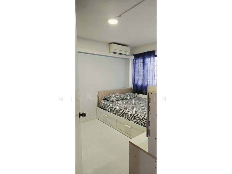 147 Yishun Street 11, S$ 1,350 (最低价格) /月, 150 sqft, 组屋 - 3 NG