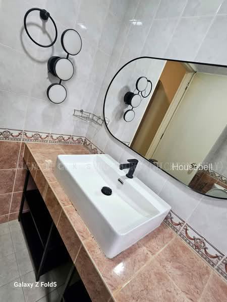 Master Bedroom and 4 Common Rooms available for rent in Bukit Purmei area, 050, S$ 2,600 /月, 180 sqft, 公寓 - Condominium