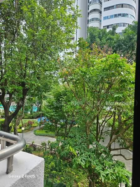 Master Bedroom and 4 Common Rooms available for rent in Bukit Purmei area, 050(2)
