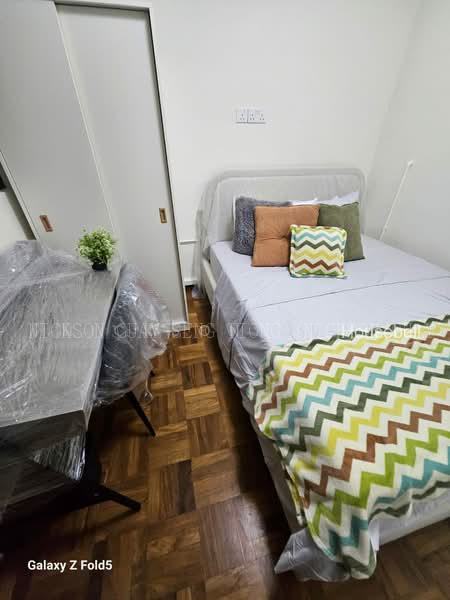 Master Bedroom and 4 Common Rooms available for rent in Bukit Purmei area, 050, S$ 2,600 /月, 180 sqft, 公寓 - Condominium