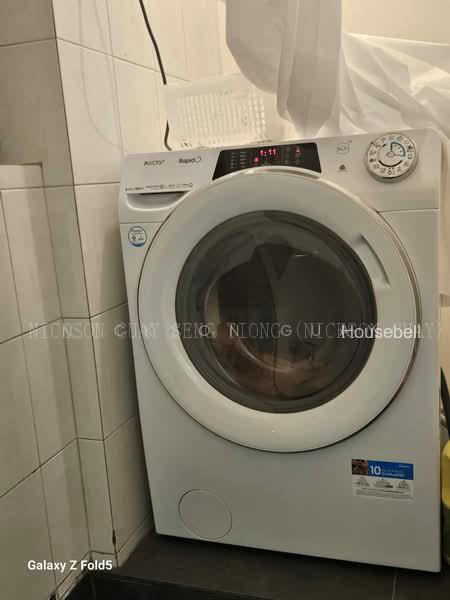 Master Bedroom and 4 Common Rooms available for rent in Bukit Purmei area, 050(4)