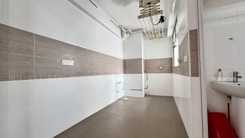 574A Woodlands Drive 16(6)