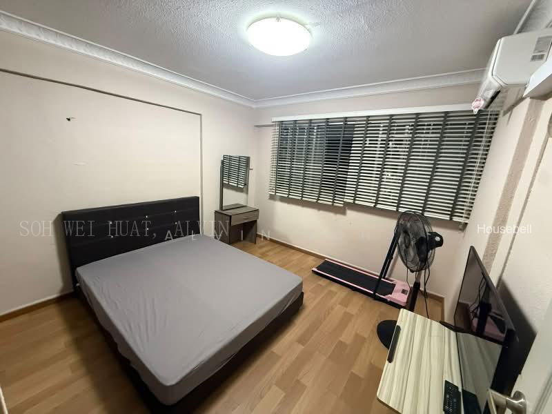 558 Jurong West Street 42, S$ 1,100 (Negotiable) /mo, 110 sqft, HDB - Executive Maisonette