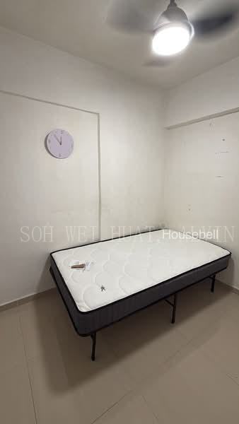 558 Jurong West Street 42, S$ 1,100 (Negotiable) /mo, 110 sqft, HDB - Executive Maisonette