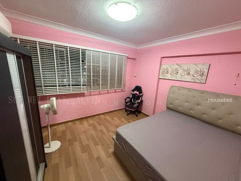 558 Jurong West Street 42