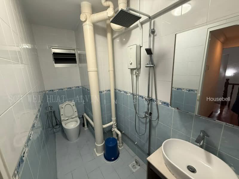 558 Jurong West Street 42, S$ 1,100 (Negotiable) /mo, 110 sqft, HDB - Executive Maisonette