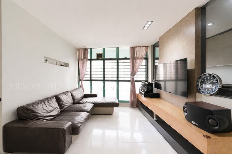 484 Segar Road, S$ 679,999 (可协商价格), 1,377 sqft, 组屋 - Executive Apartment