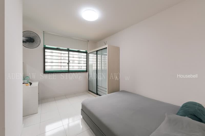 484 Segar Road, S$ 679,999 (可协商价格), 1,377 sqft, 组屋 - Executive Apartment