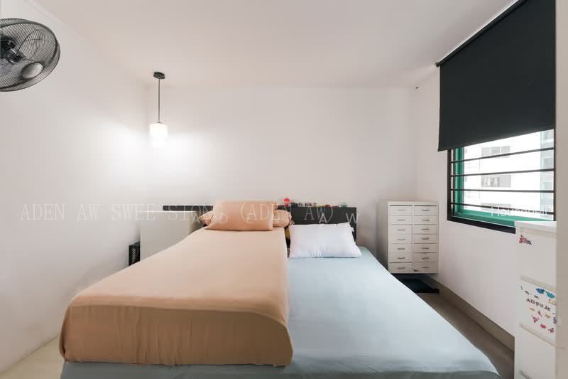 484 Segar Road, S$ 679,999 (可协商价格), 1,377 sqft, 组屋 - Executive Apartment