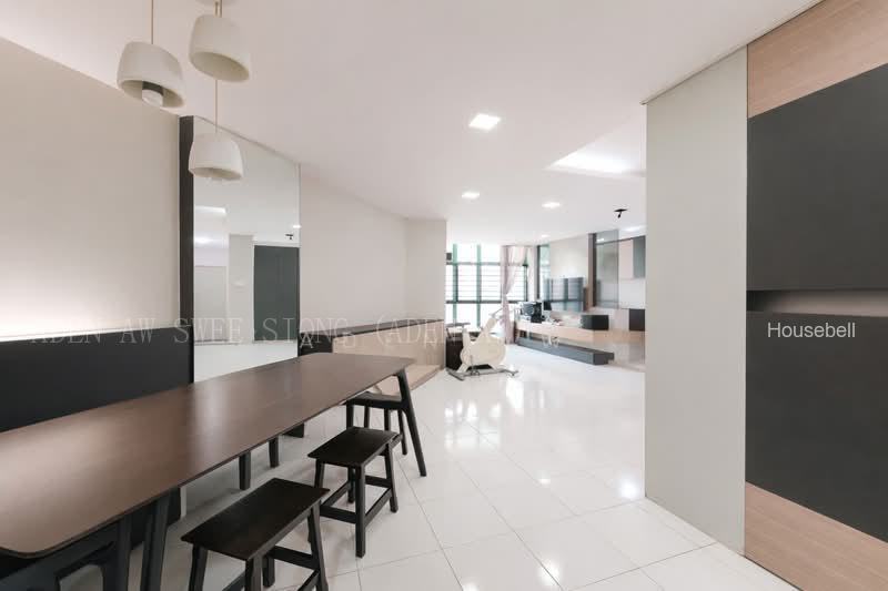 484 Segar Road, S$ 679,999 (可协商价格), 1,377 sqft, 组屋 - Executive Apartment