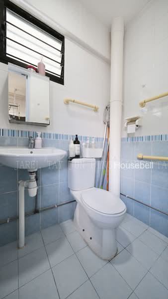 691 Hougang Street 61, S$ 800 /月, 200 sqft, 组屋 - 4 NG