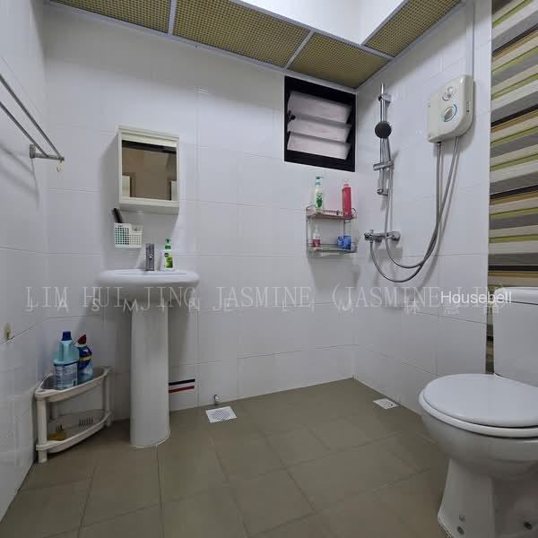 471B Fernvale Street, S$ 675,000 (可协商价格), 1,001 sqft, 组屋 - 4 A