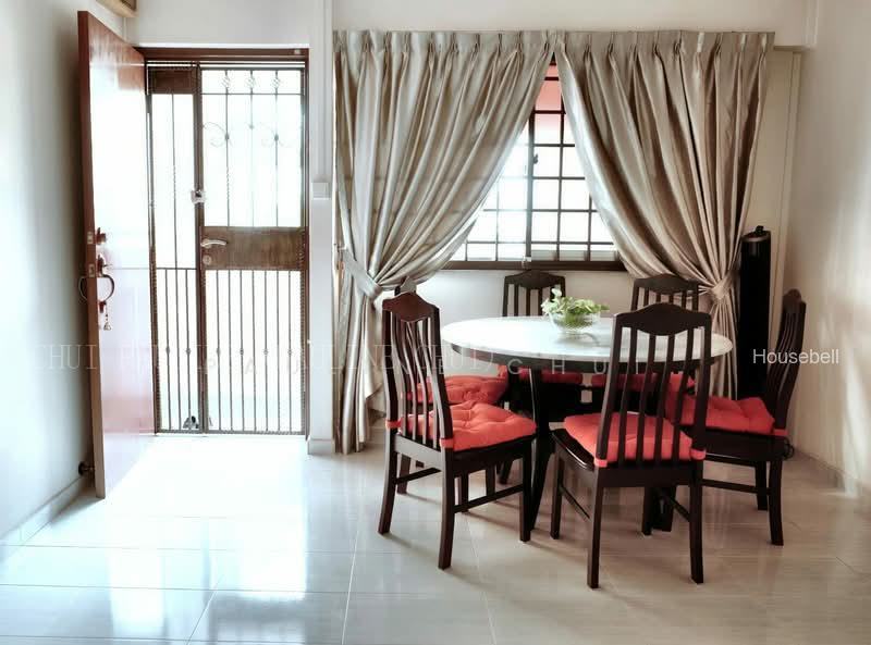 726 Jurong West Avenue 5, S$ 780,000, 1,571 sqft, HDB - Executive Maisonette