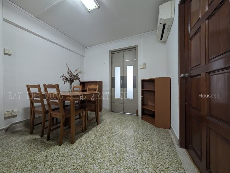 34 Upper Cross Street, S$ 500,000, 700 sqft, HDB - 3 I