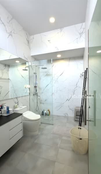 Near PLMS & Maris Stella Renovated Home, S$ 5,880,000 (可协商价格), 3,000 sqft, 有地 - Terraced House