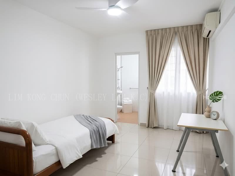 424 Tampines Street 41, S$ 660,000, 1,130 sqft, HDB - 4 A