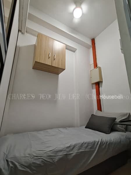 Central Green, S$ 1,750 (Negotiable) /mo, 100 sqft, Condos - Condominium