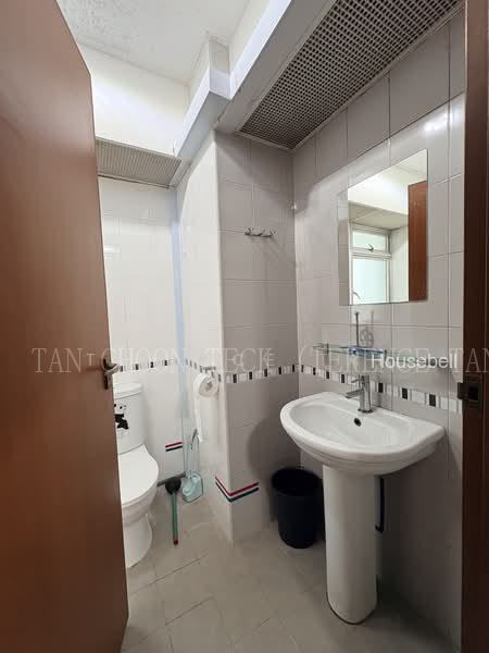 445A Fernvale Road, S$ 2,900 (可协商价格) /月, 732 sqft, 组屋 - 3 A
