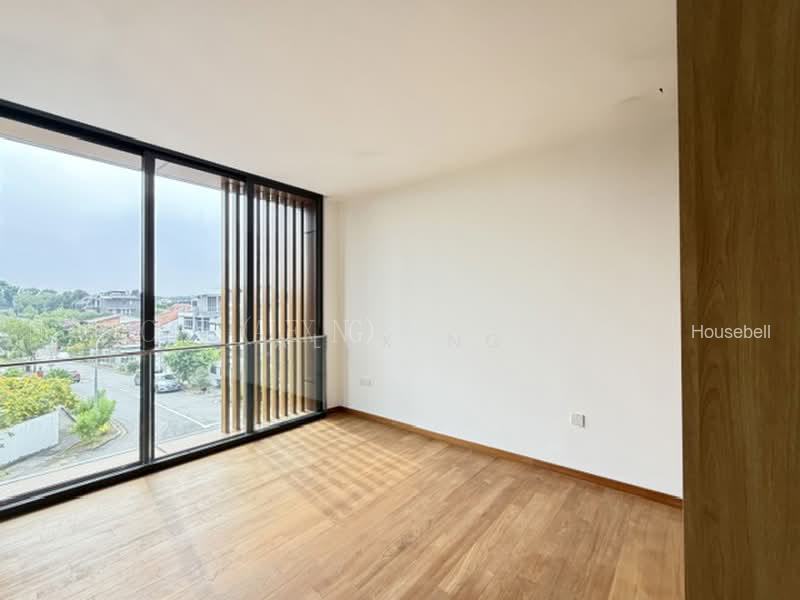 Unblock, Huge Land, Brand New 2.5sty + Basement, Good Layout, Park 2-3 Cars, Accessible, S$ 5,680,000 (可协商价格), 4,684 sqft, 有地 - Terraced House