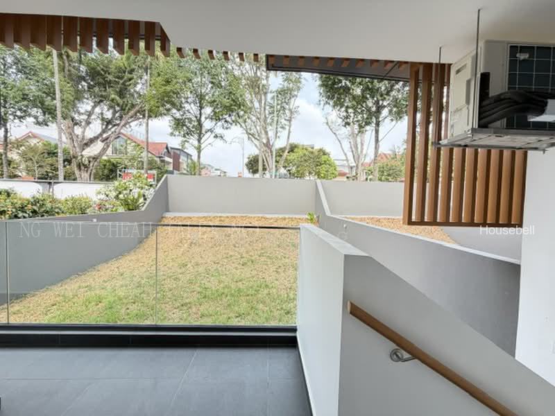 Unblock, Huge Land, Brand New 2.5sty + Basement, Good Layout, Park 2-3 Cars, Accessible, S$ 5,680,000 (可协商价格), 4,684 sqft, 有地 - Terraced House