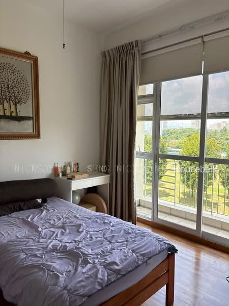 Landed with 2 Rooms available for rent in 307 Pavilion Circle, 081