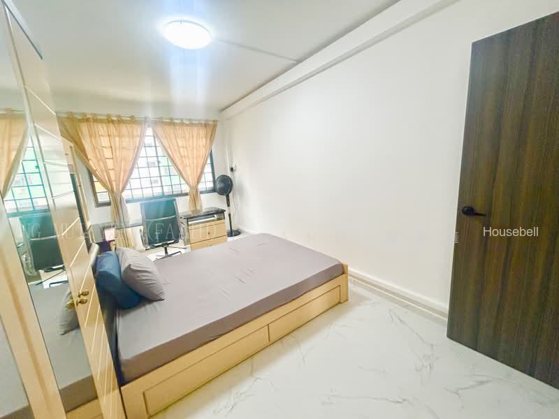 745 Jurong West Street 73(2)
