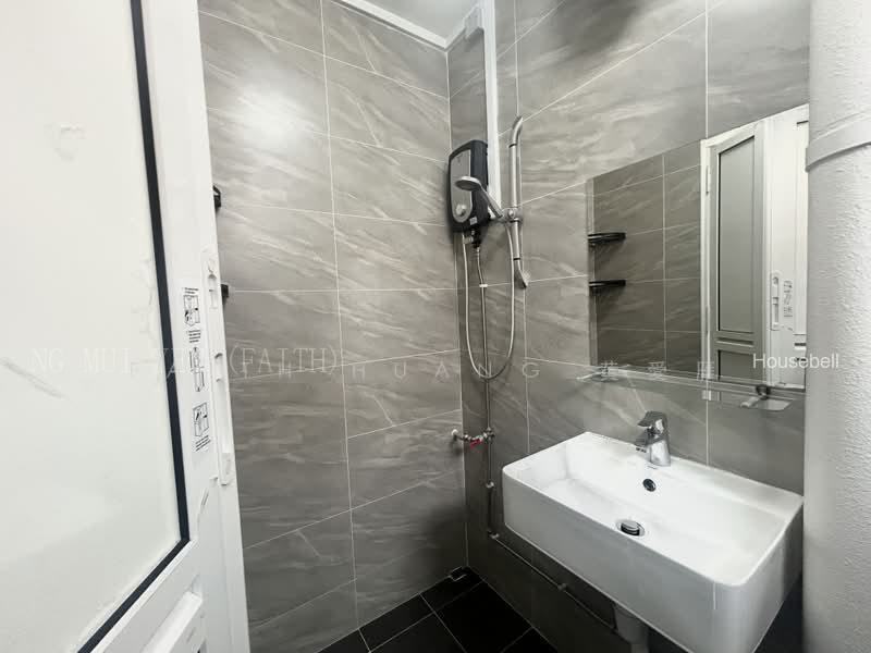 745 Jurong West Street 73(5)