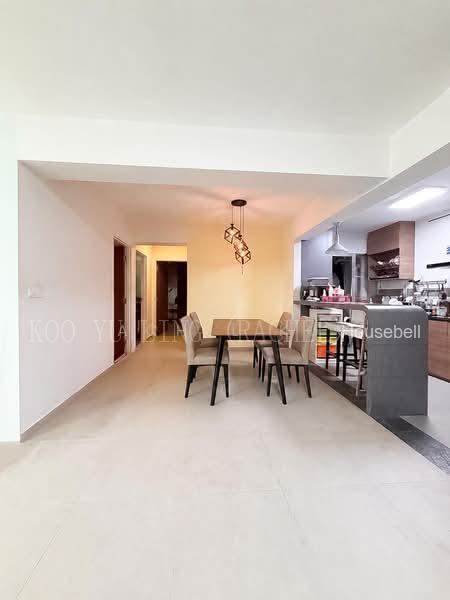 166A Yung Kuang Court, S$ 698,000, 1,216 sqft, 组屋 - 5 A