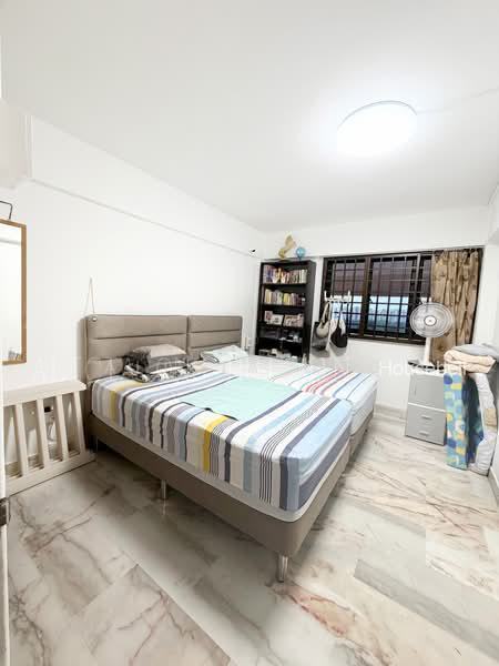 352 Hougang Avenue 7(3)