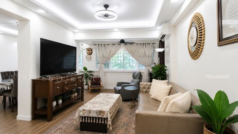 879 Woodlands Street 82(1)