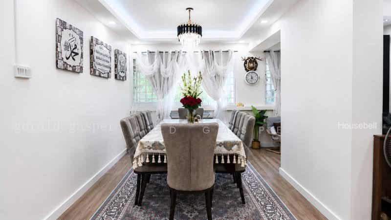 879 Woodlands Street 82(2)