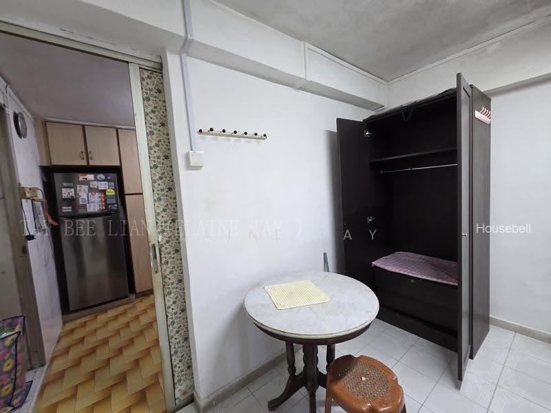 17 Marine Terrace, S$ 850 /月, 组屋 - 4 STD