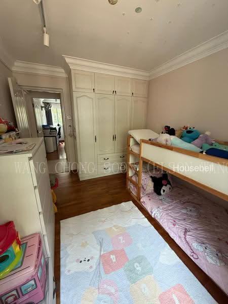 847 Woodlands Street 82(6)