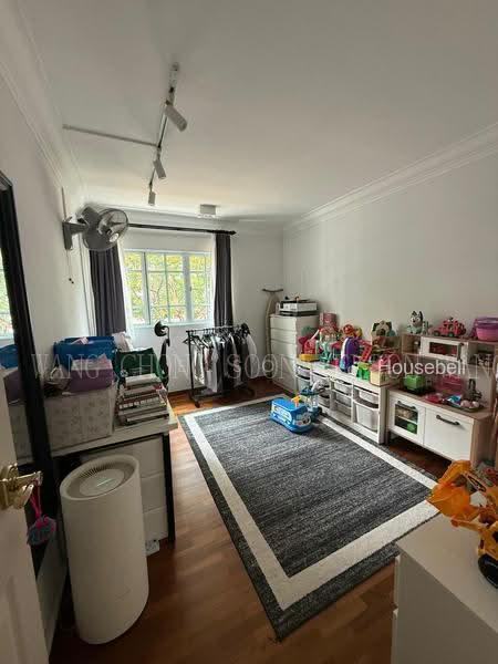 847 Woodlands Street 82(5)