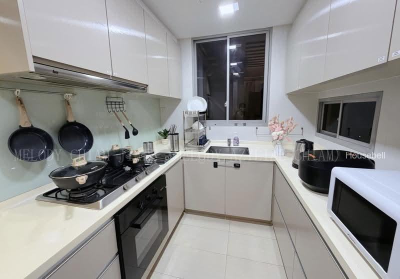 Prive, S$ 1,200 /月, 公寓 - Condominium