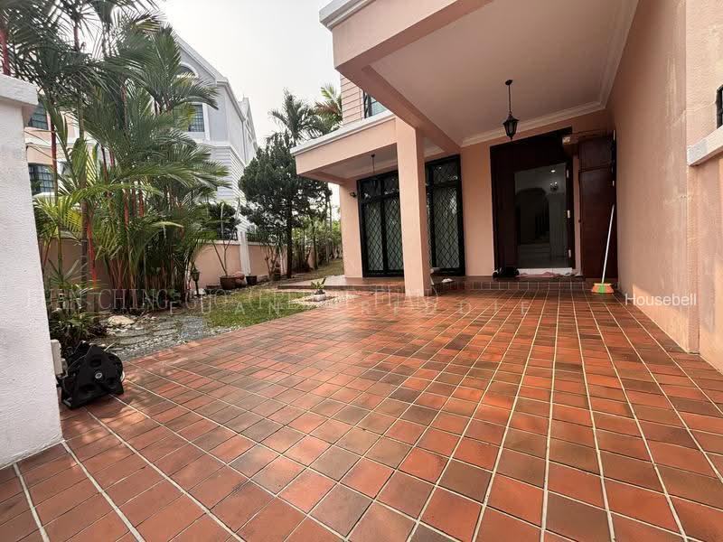 Corner Terrace Land size 3644 built-in 3154 6 Bedrooms & 5 Baths(1)
